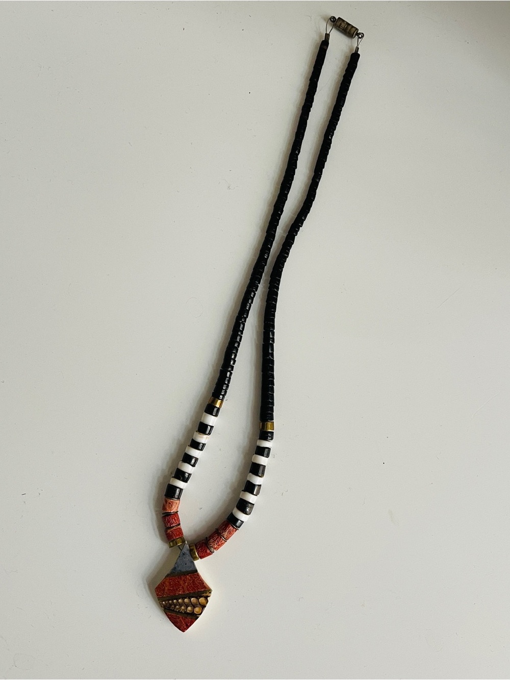 Vintage Handcrafted Black Red coral and White Seashell Pendant Necklace
